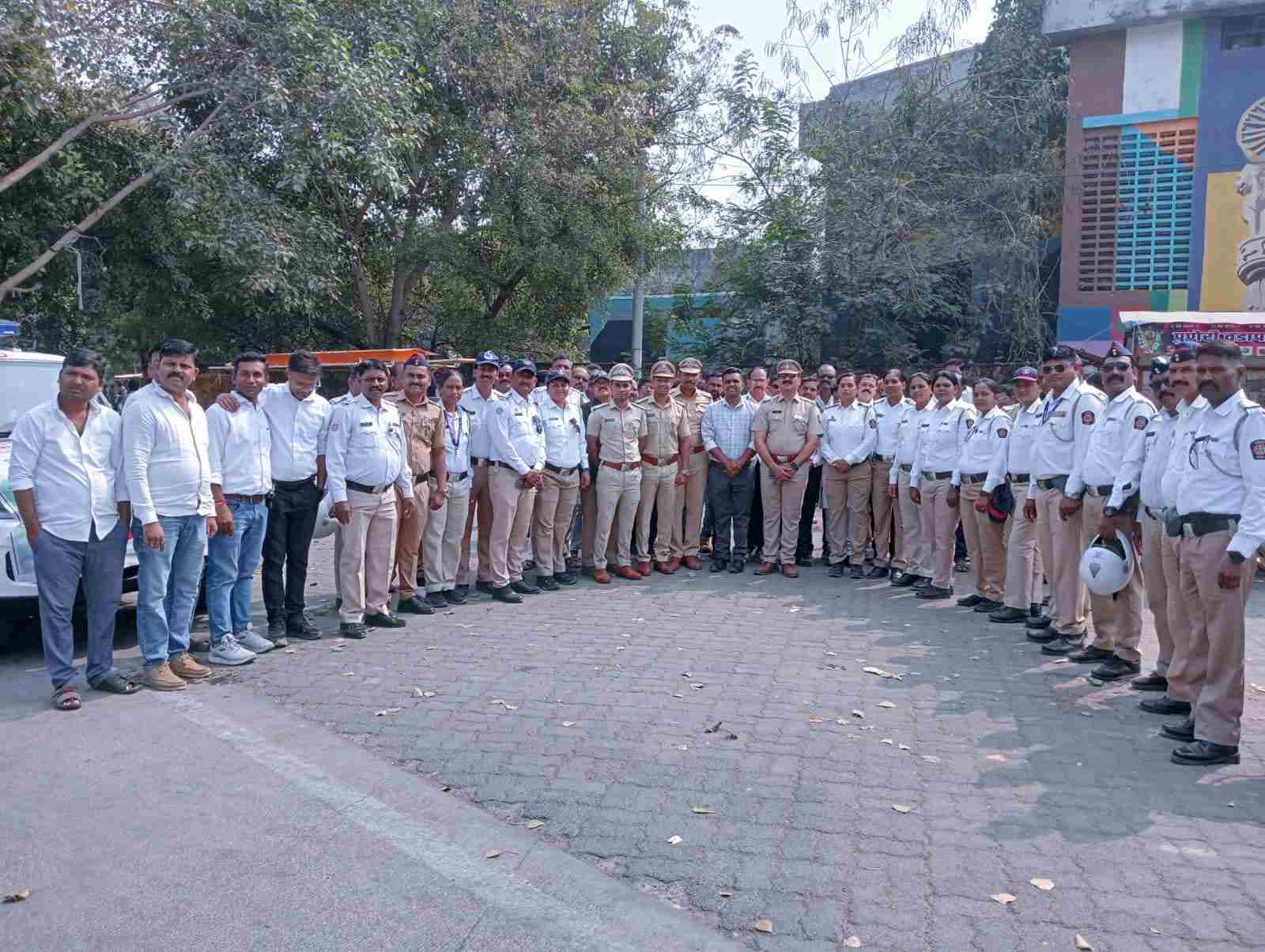 प्रजासत्ताक दिनानिमित्त वर्ध्यात हेल्मेट रॅली; वाहतूक नियमांबाबत जनजागृती